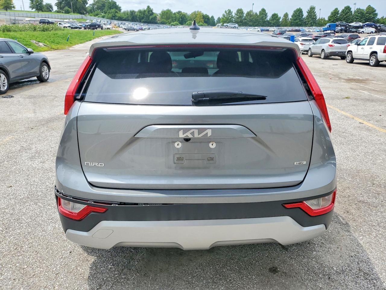 KNDCP3LE0T5318130 2026 KIA NIRO photo no. 6