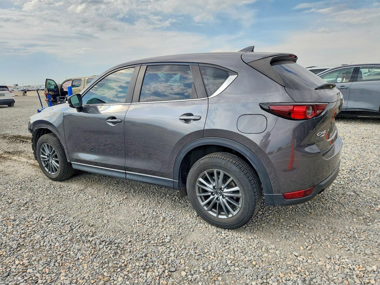 JM3KFBCL4H0205655 2017 MAZDA CX-5 photo no. 2