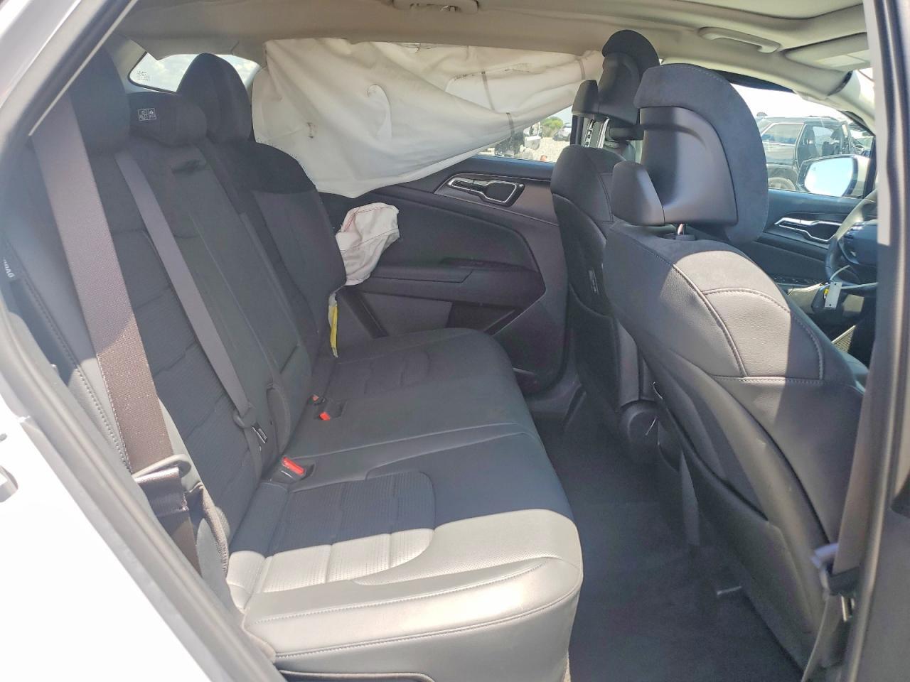2026 KIA SPORTAGE SX PRESTIGE — Фото 10 из 12