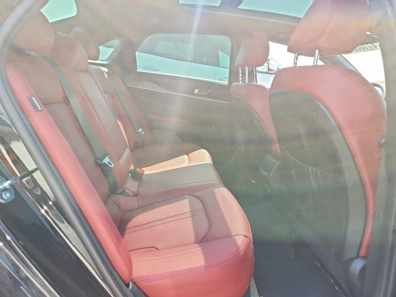 2026 KIA K5 GT LINE — Фото 10 из 13