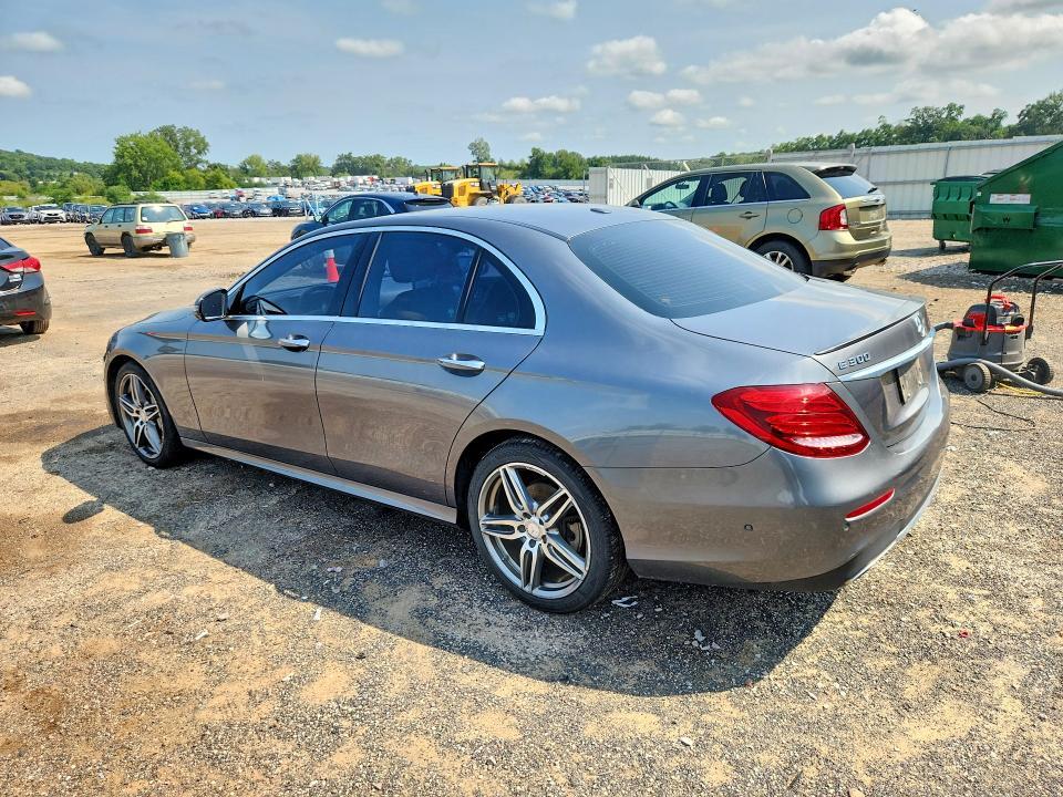 2017 MERCEDES-BENZ E 300 4MATIC — Фото 2 из 12