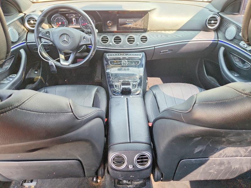 2017 MERCEDES-BENZ E 300 4MATIC — Фото 8 из 12