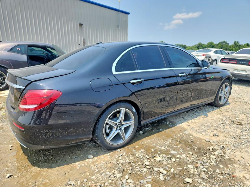 WDDZF4JB3HA042560 2017 MERCEDES-BENZ E photo no. 3