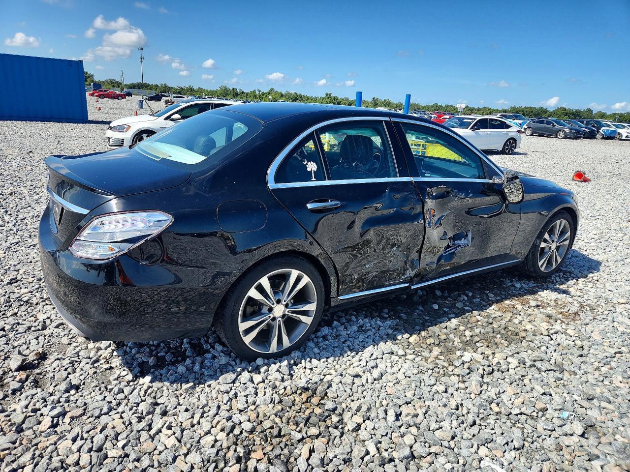 2017 MERCEDES-BENZ C 300 — Фото 3 из 13