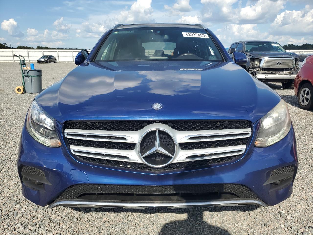 2017 MERCEDES-BENZ GLC 300 — Фото 5 из 13