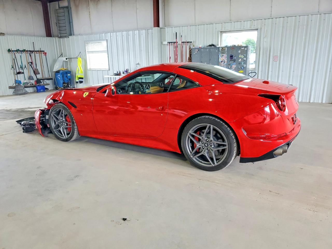 2017 FERRARI CALIFORNIA T — Фото 2 из 13