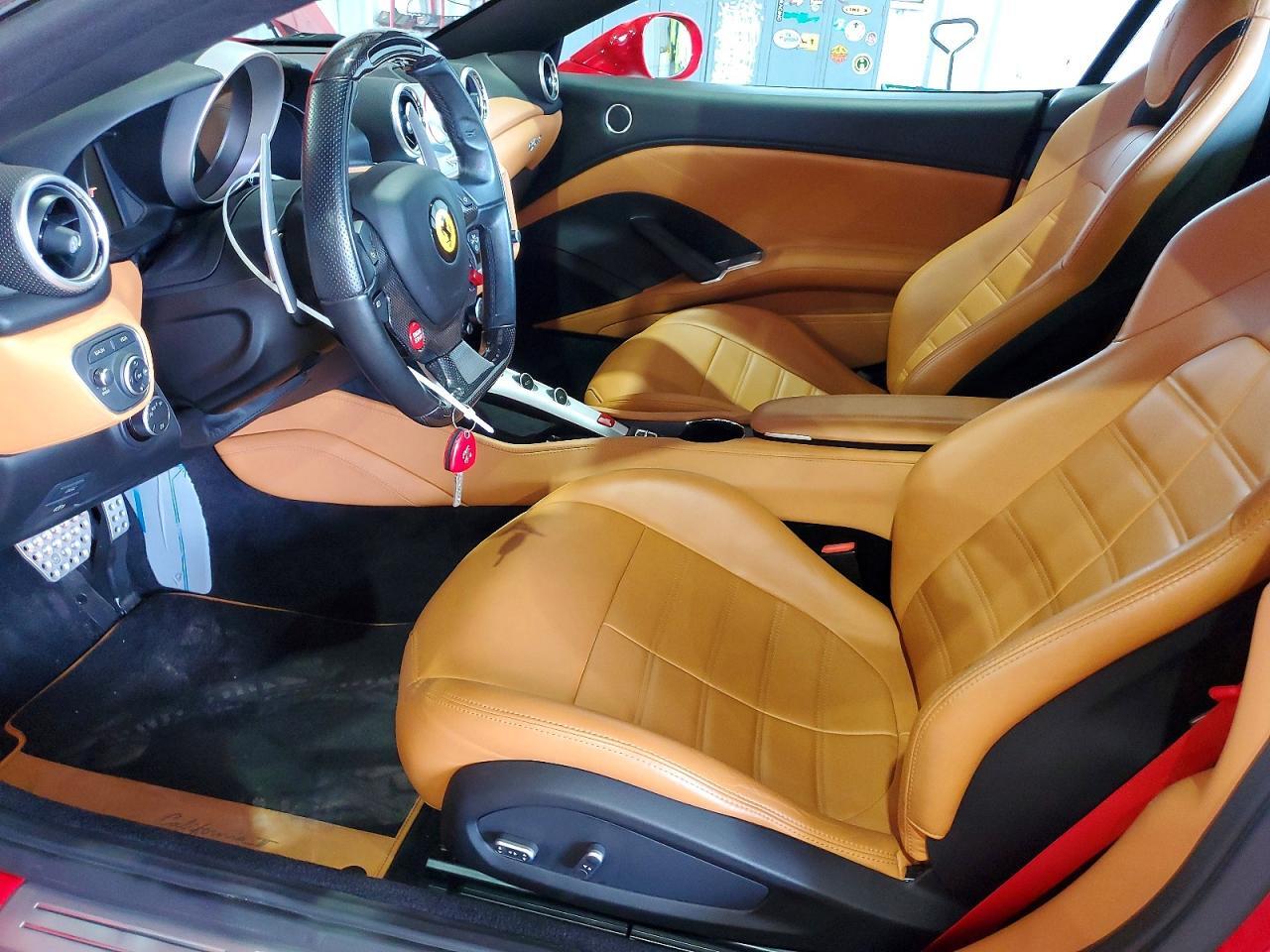 2017 FERRARI CALIFORNIA T — Фото 7 из 13