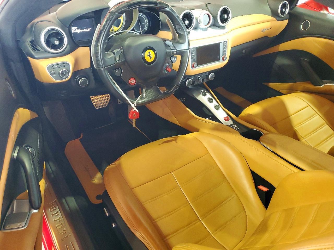 2017 FERRARI CALIFORNIA T — Фото 8 из 13