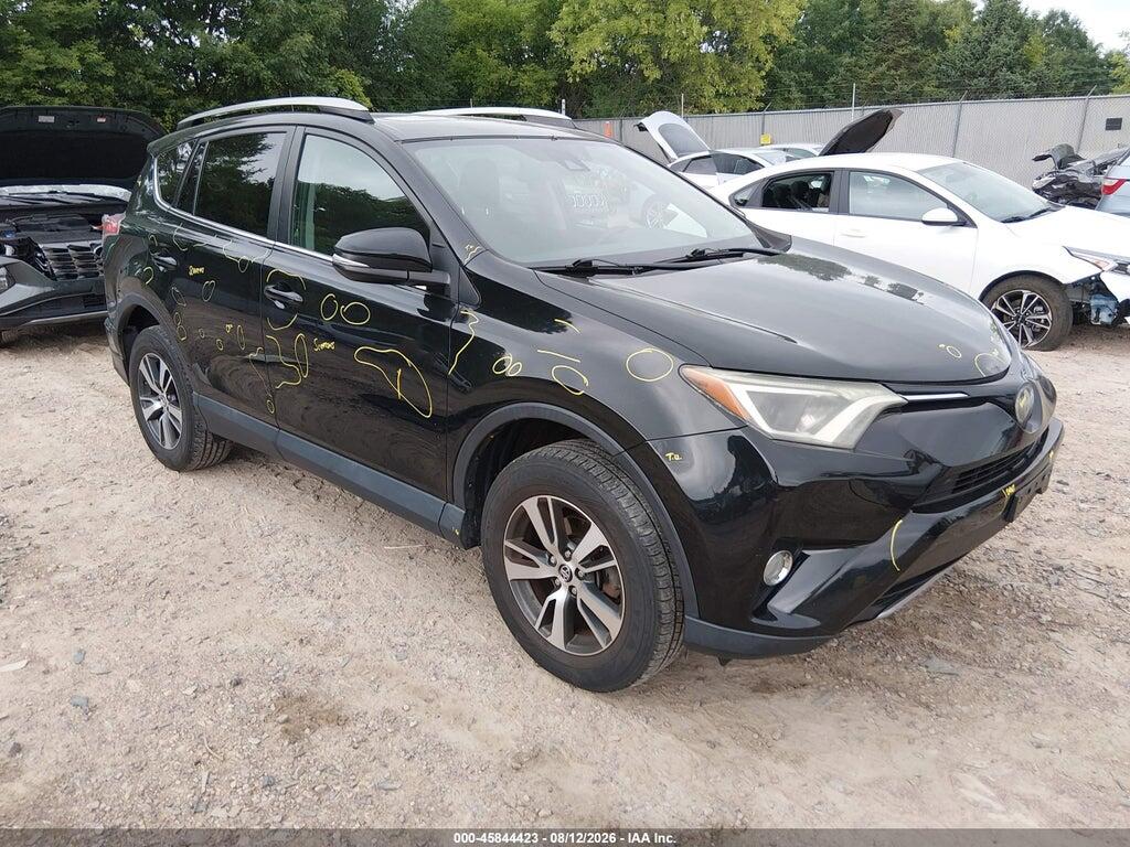 2T3RFREV9HW560573 2017 TOYOTA RAV4 photo no. 1