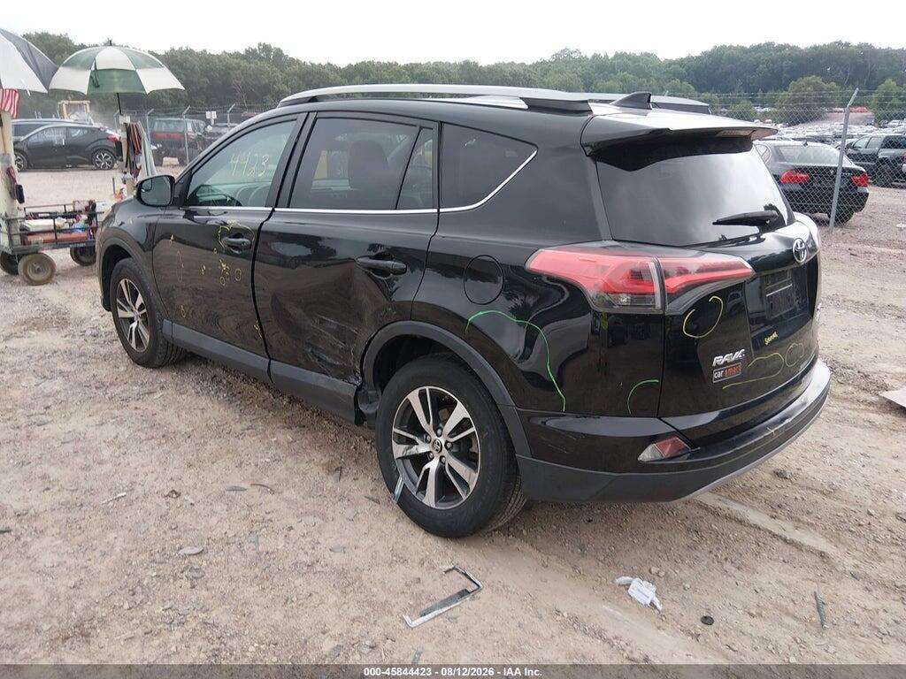 2T3RFREV9HW560573 2017 TOYOTA RAV4 photo no. 3