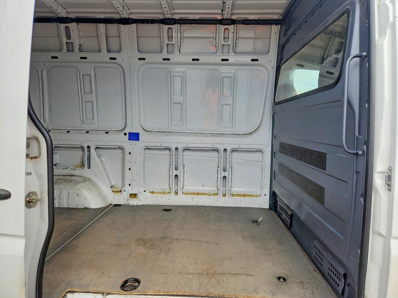 2017 MERCEDES-BENZ SPRINTER 2500 — Фото 11 из 13