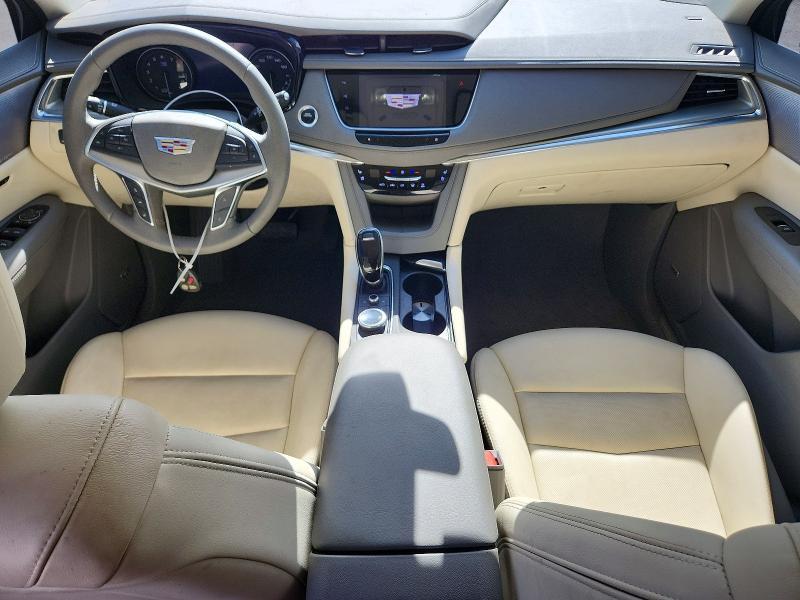 2022 CADILLAC XT5 PREMIUM LUXURY — Фото 8 из 13