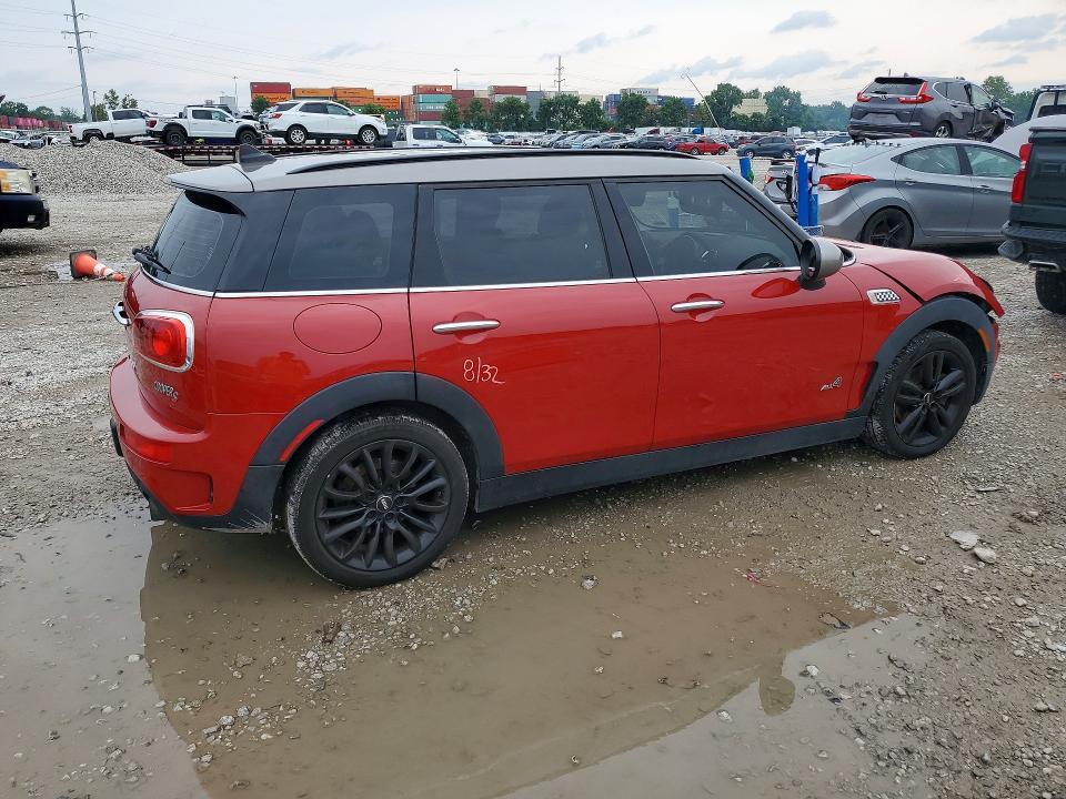 2017 MINI COOPER S CLUBMAN ALL4 — Фото 3 из 12