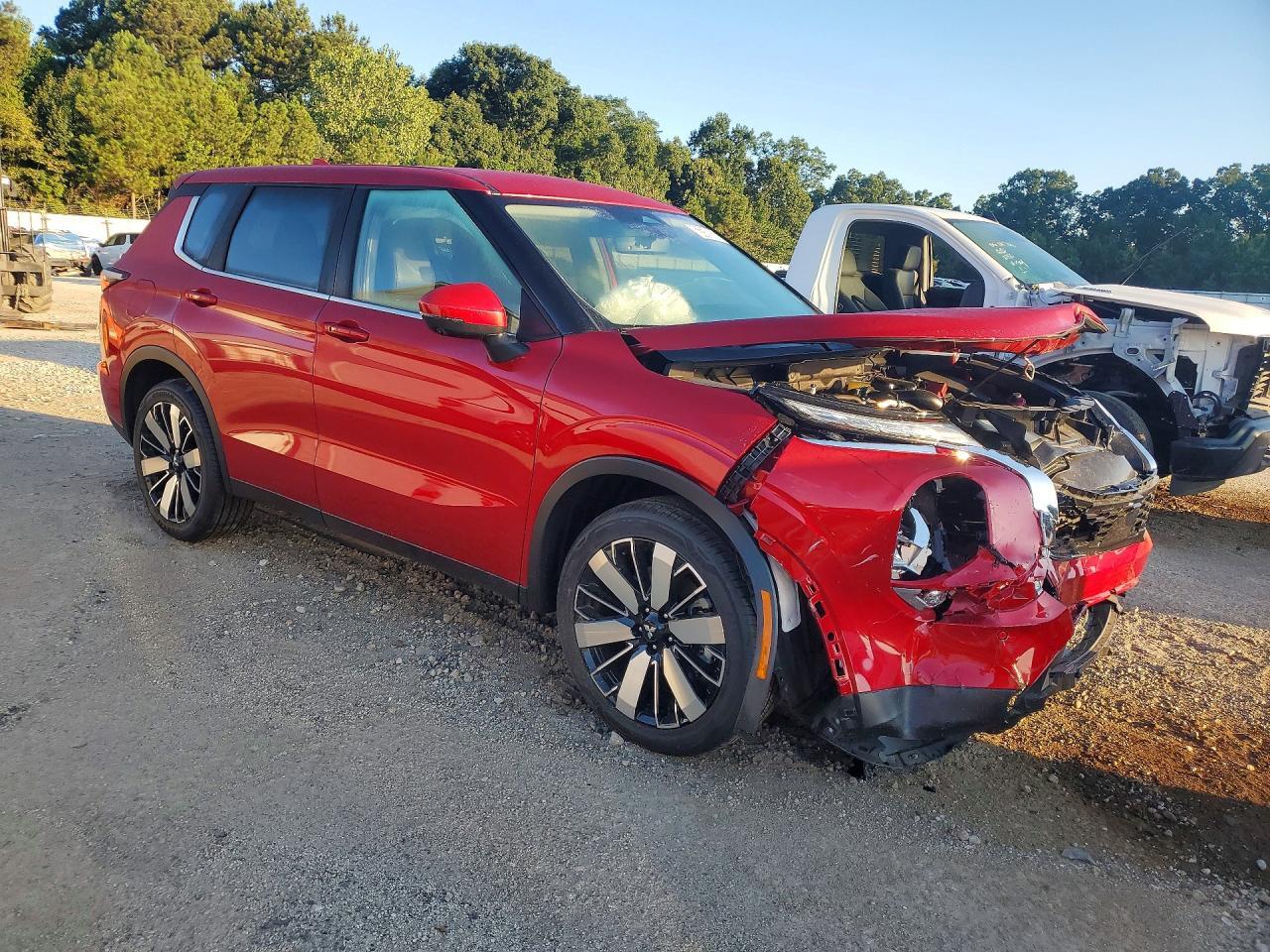 2026 MITSUBISHI OUTLANDER SE — Фото 4 из 13