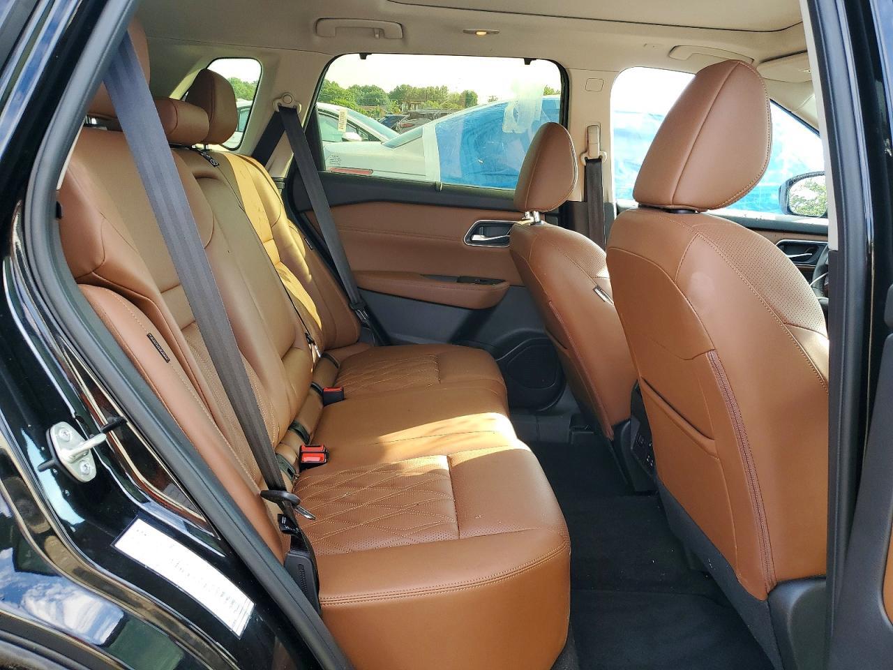 2026 NISSAN ROGUE PLATINUM — Фото 11 из 13