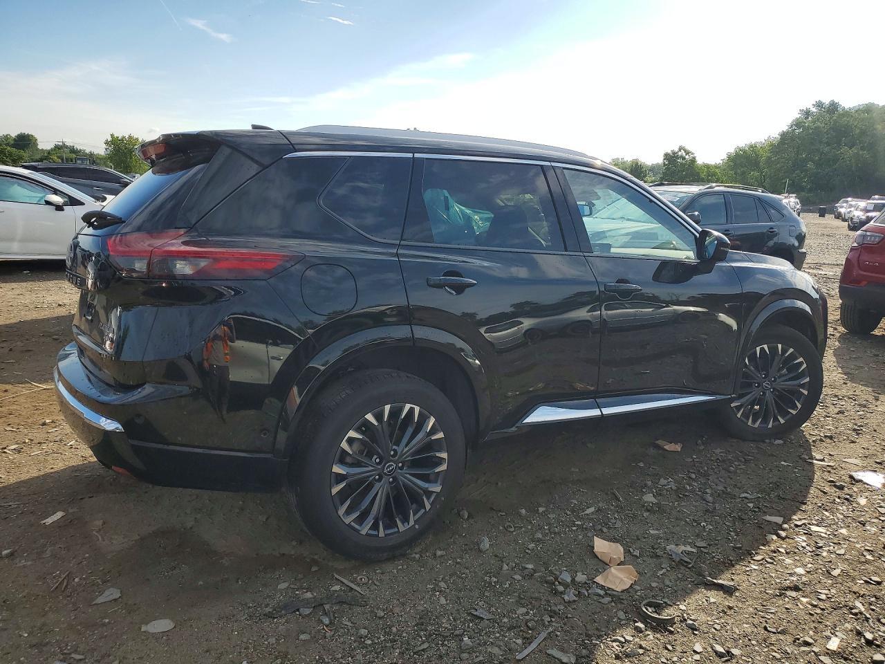 2026 NISSAN ROGUE PLATINUM — Фото 3 из 13