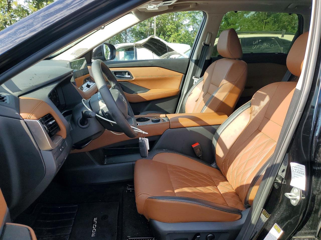 2026 NISSAN ROGUE PLATINUM — Фото 7 из 13
