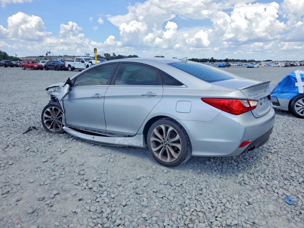 2014 HYUNDAI SONATA SE — Фото 2 из 13