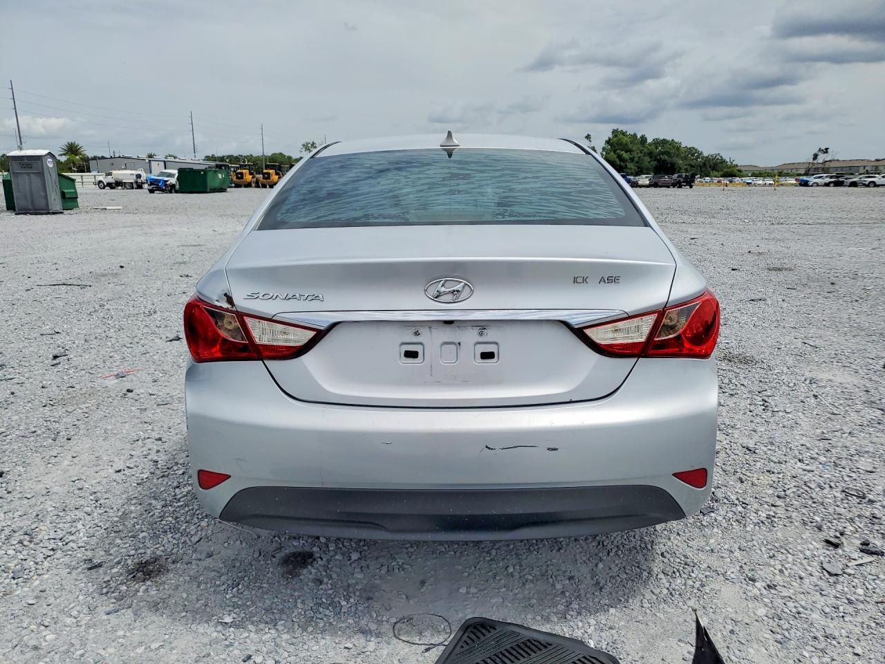 2014 HYUNDAI SONATA GLS — Фото 6 из 13