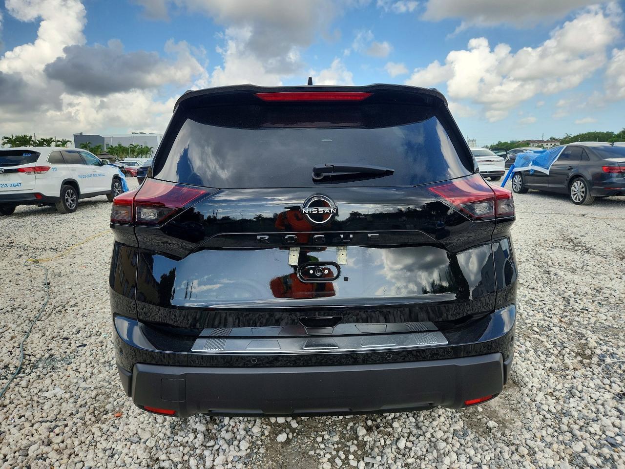 2026 NISSAN ROGUE SV — Фото 6 из 13