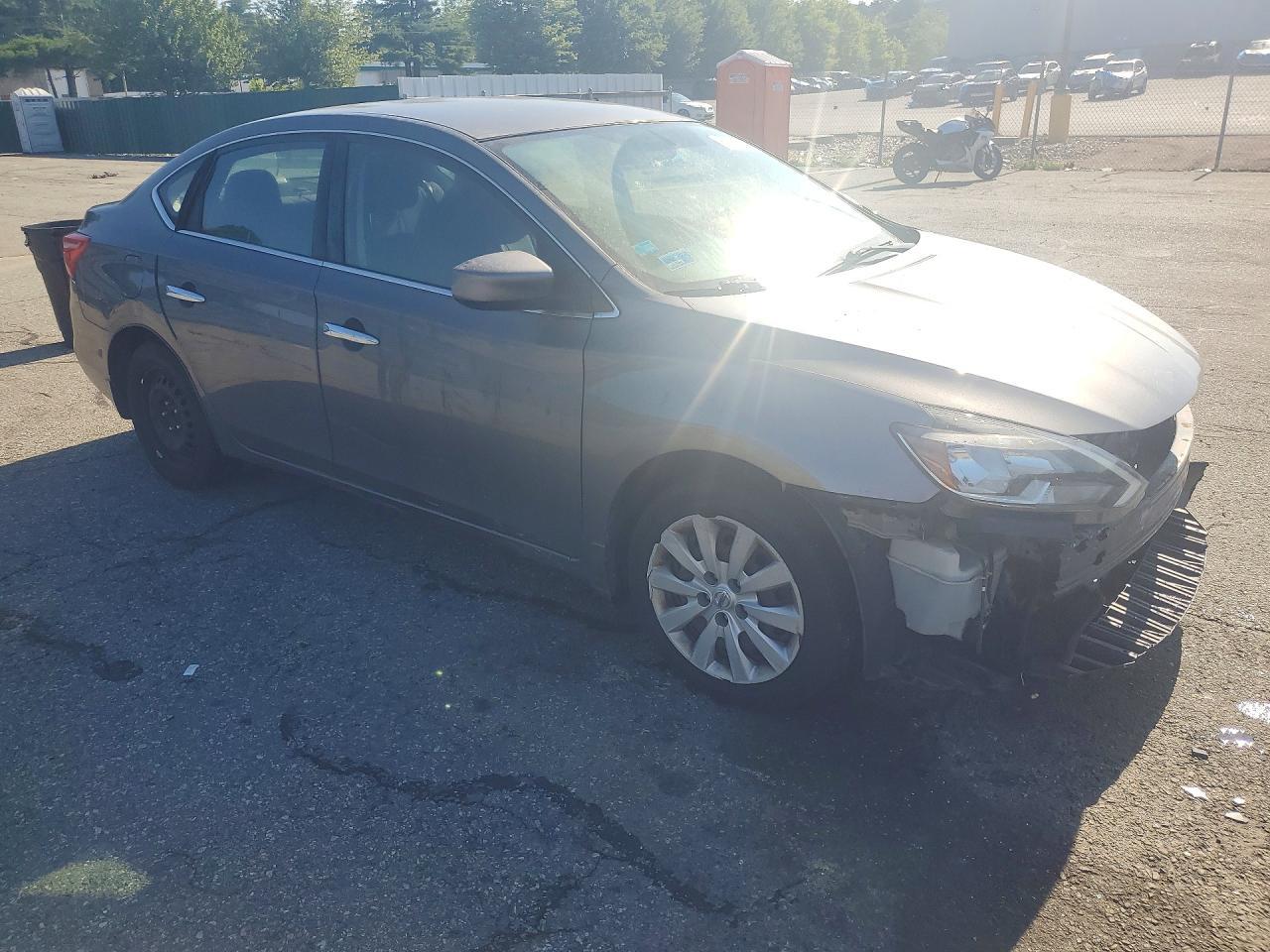 2017 NISSAN SENTRA S — Фото 4 из 12