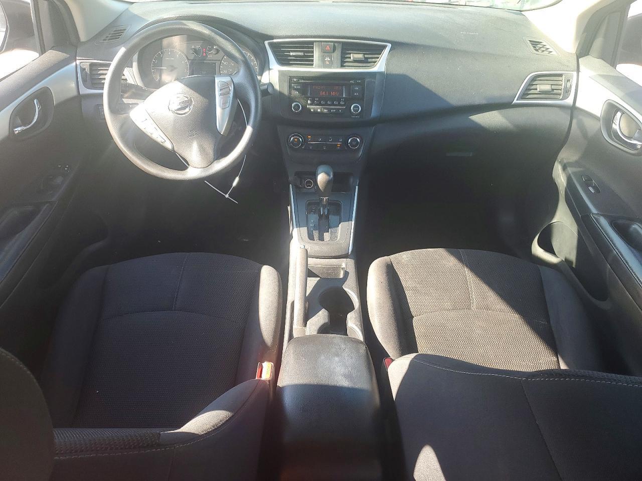 2017 NISSAN SENTRA S — Фото 8 из 12
