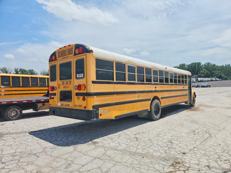 2014 IC CORPORATION CE SERIES SCHOOL - SCHOOL BUS — Фото 4 из 10