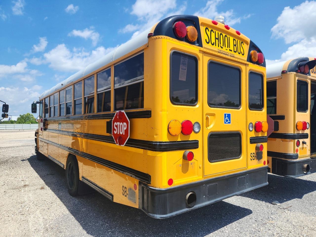 2014 IC CORPORATION CE SERIES SCHOOL - SCHOOL BUS — Фото 3 из 10