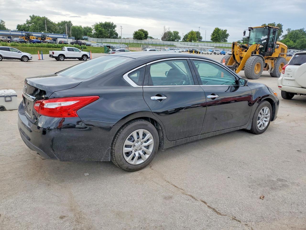 2017 NISSAN ALTIMA 2.5 S — Фото 3 из 12