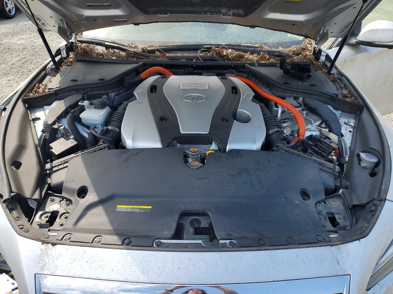 2014 INFINITI Q50 HYBRID PREMIUM — Фото 11 из 12