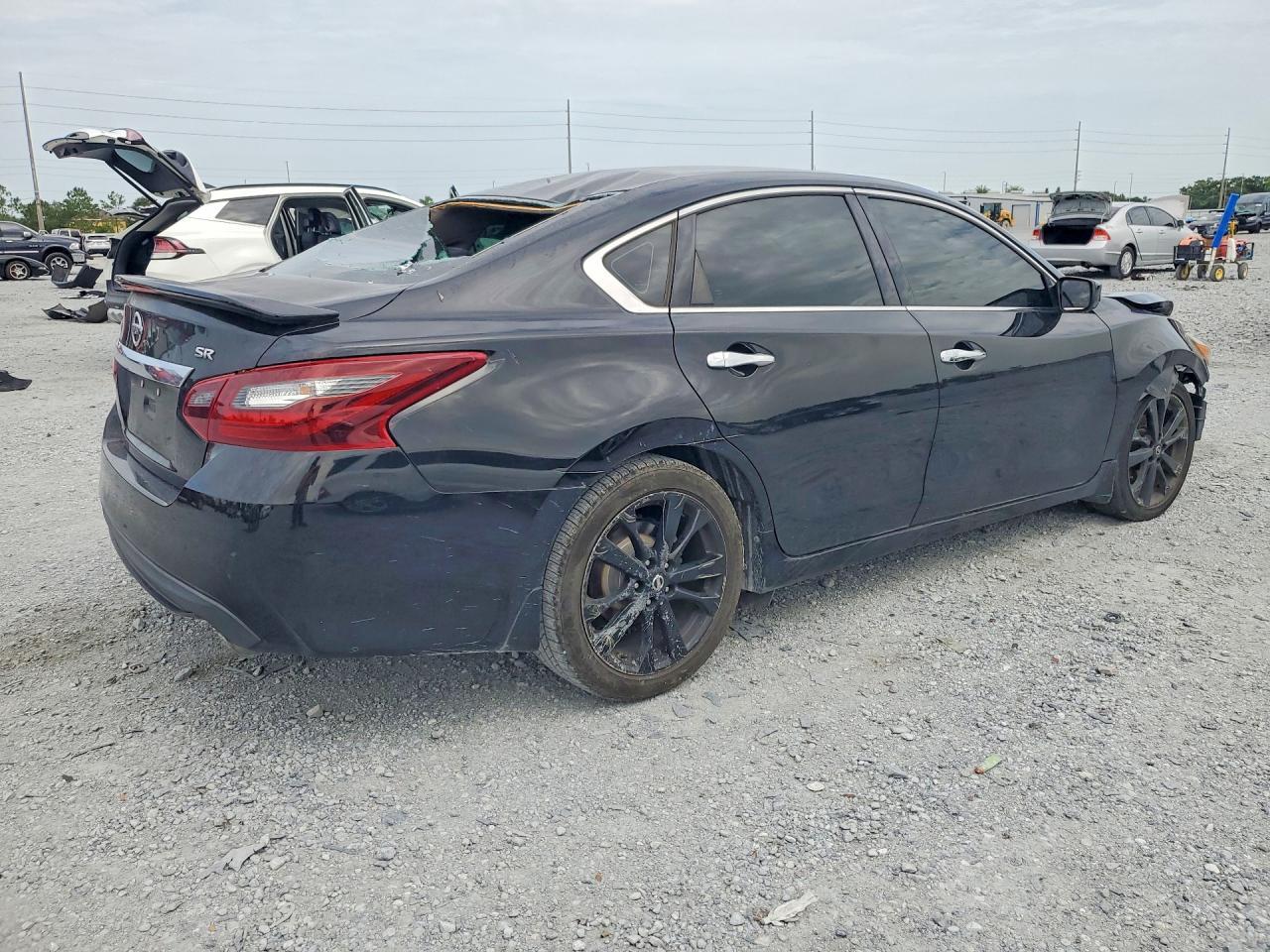 2017 NISSAN ALTIMA 2.5 SR — Фото 3 из 13