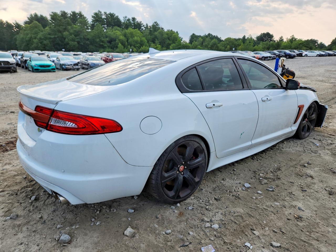 SAJWA0JHXEMU12701 2014 JAGUAR XF photo no. 3