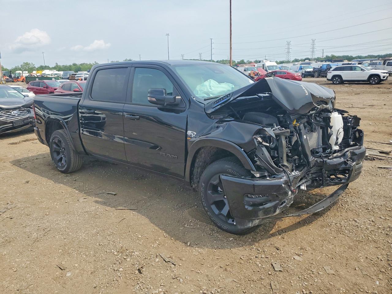 1C6SRFFT8TN372185 2026 RAM 1500 photo no. 4