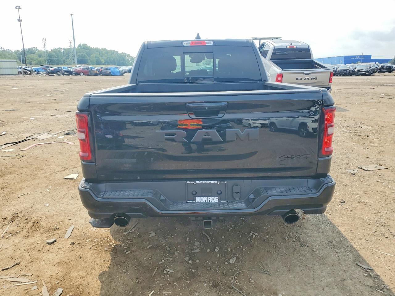 1C6SRFFT8TN372185 2026 RAM 1500 photo no. 6