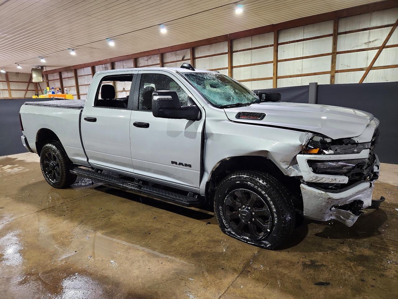 2026 RAM 2500 BIG HORN — Фото 4 из 12