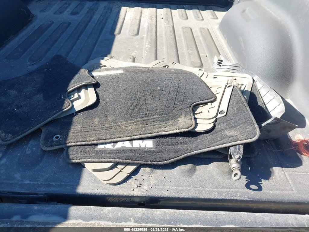 1C6RR7FG8LS129243 2020 RAM 1500 CLASSIC photo no. 12