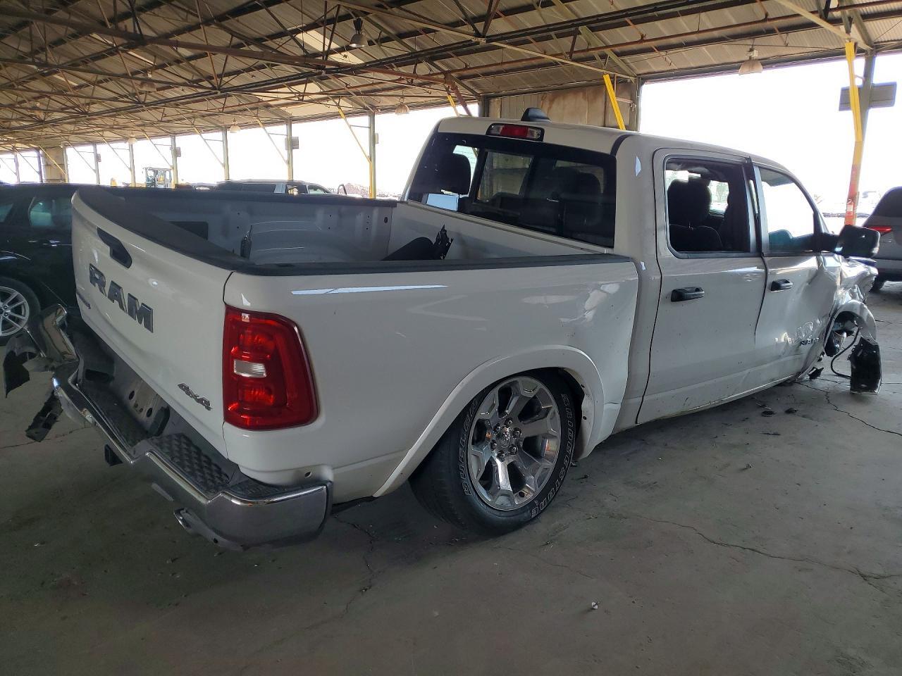 2026 RAM 1500 BIG HORN/LONE STAR — Фото 3 из 12
