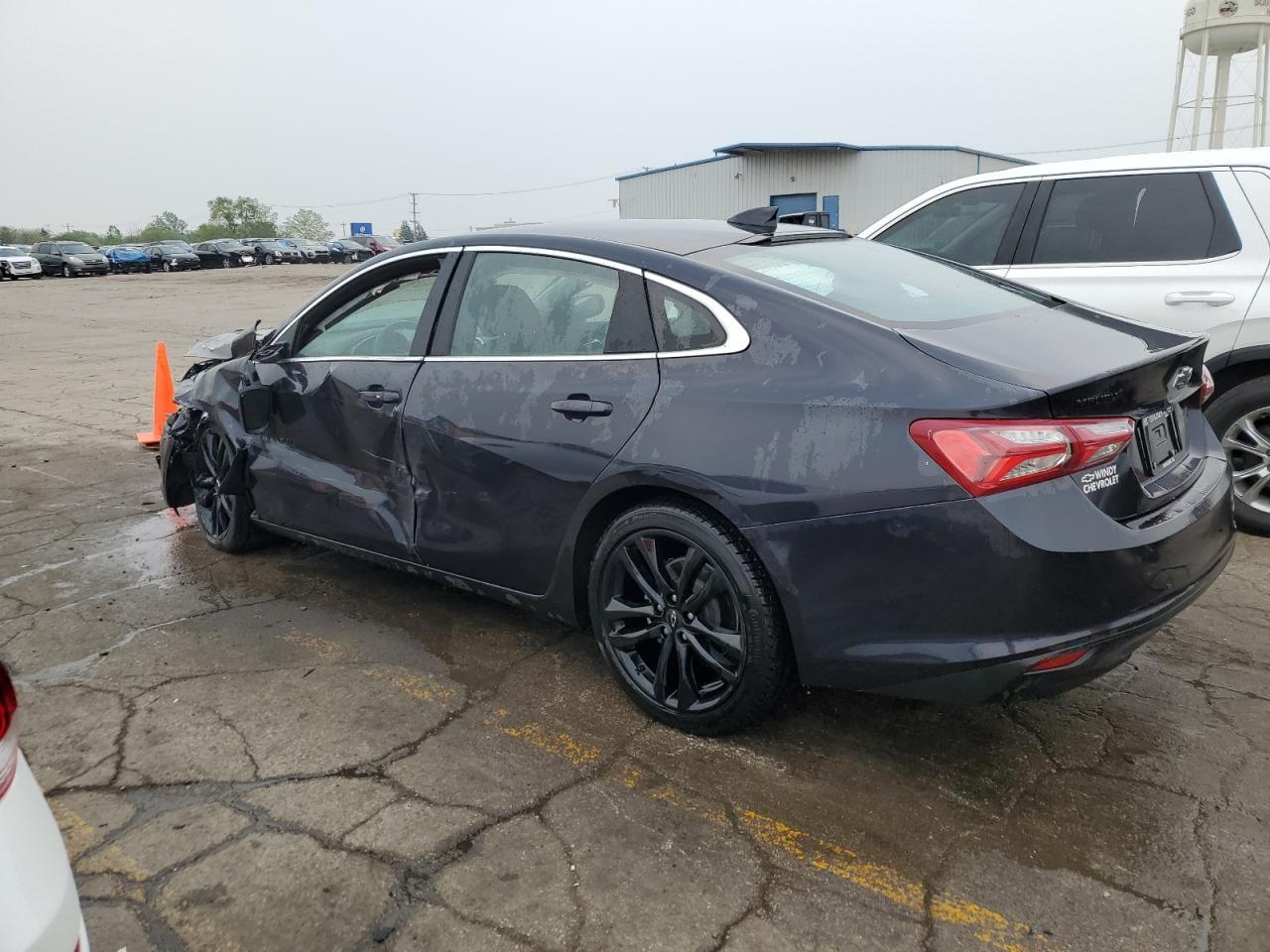 2022 CHEVROLET MALIBU LT — Фото 2 из 12
