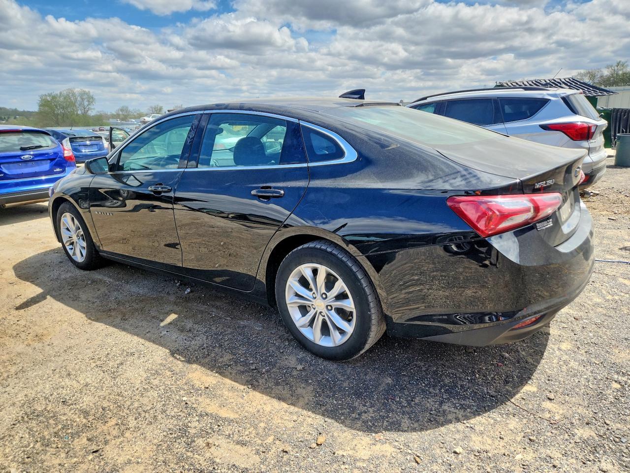 2022 CHEVROLET MALIBU LT — Фото 2 из 12