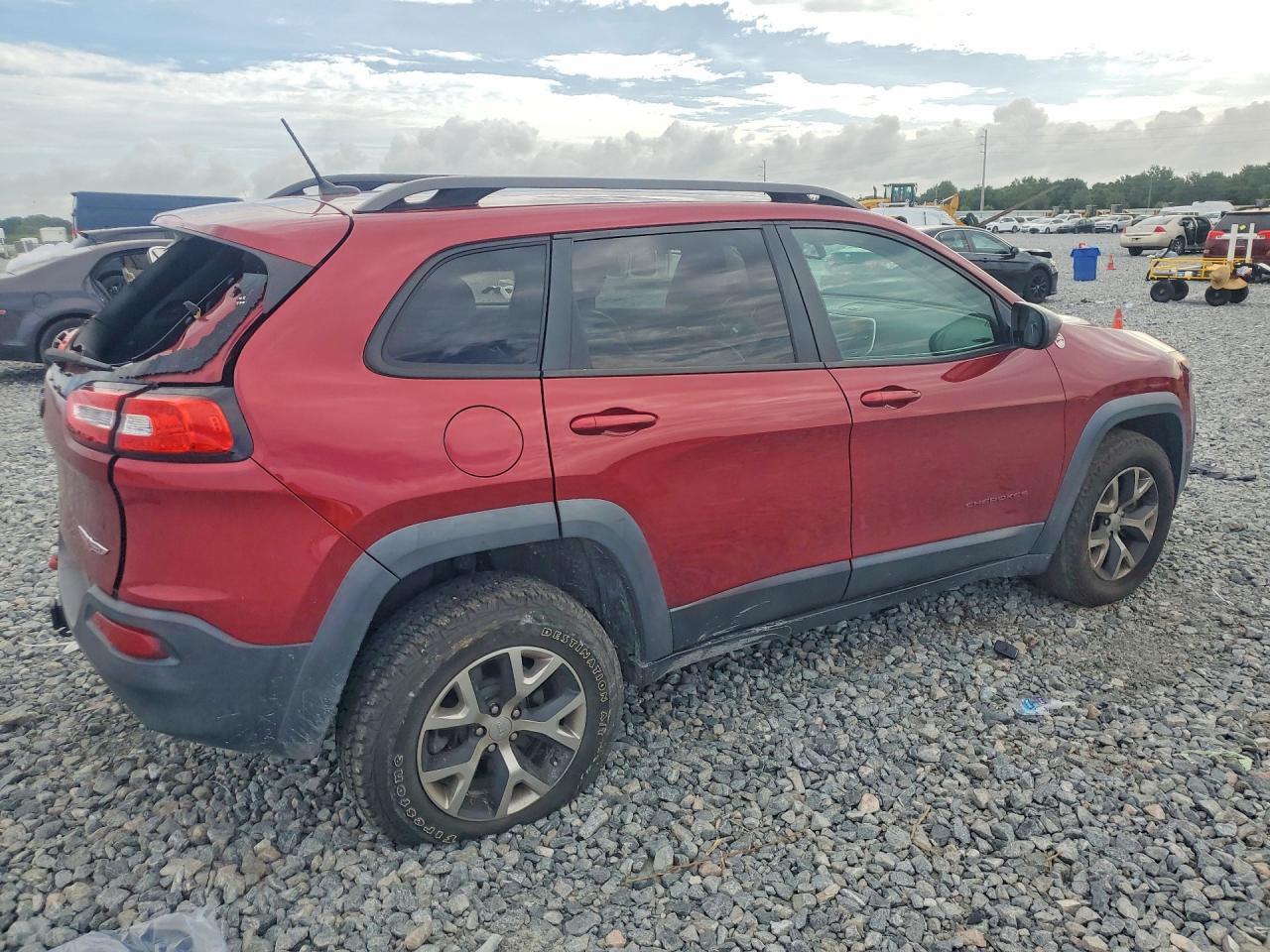 2014 JEEP CHEROKEE TRAILHAWK — Фото 3 из 14
