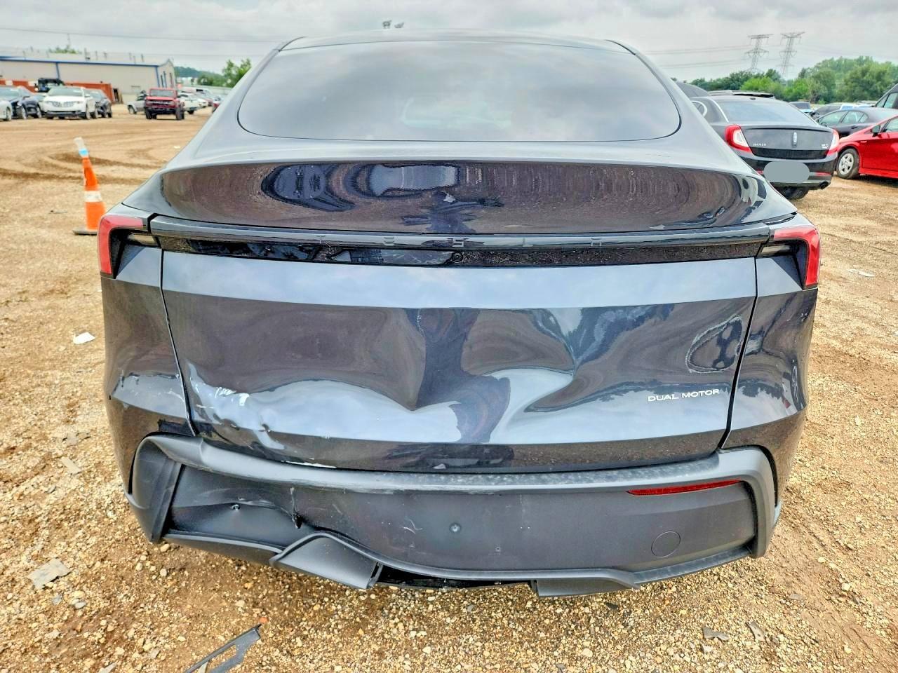 7SAYGDEE1TA705681 2026 TESLA MODEL Y photo no. 6