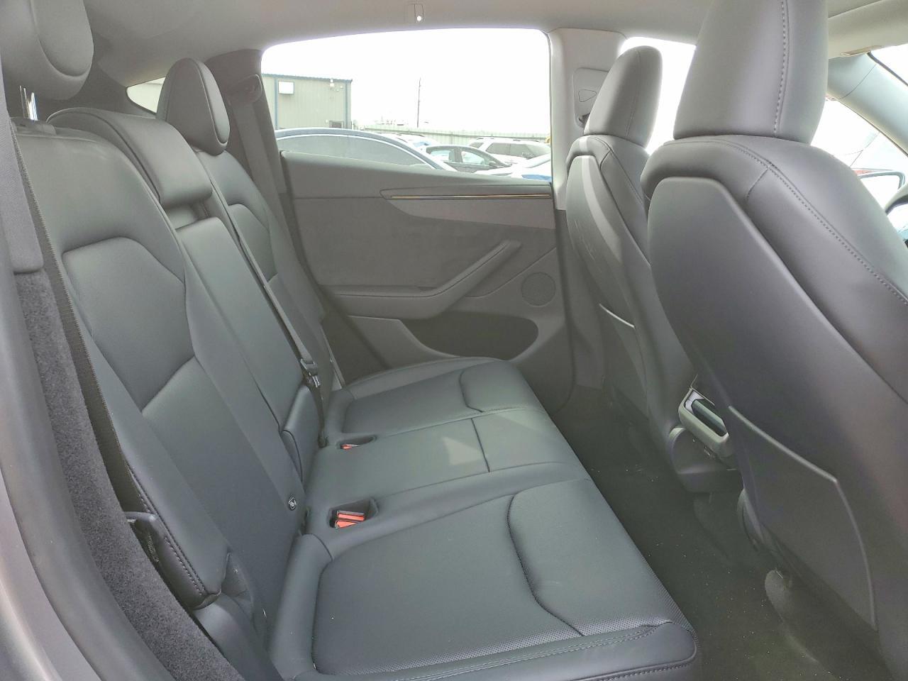 7SAYGDED0TF462794 2026 TESLA Y photo no. 11