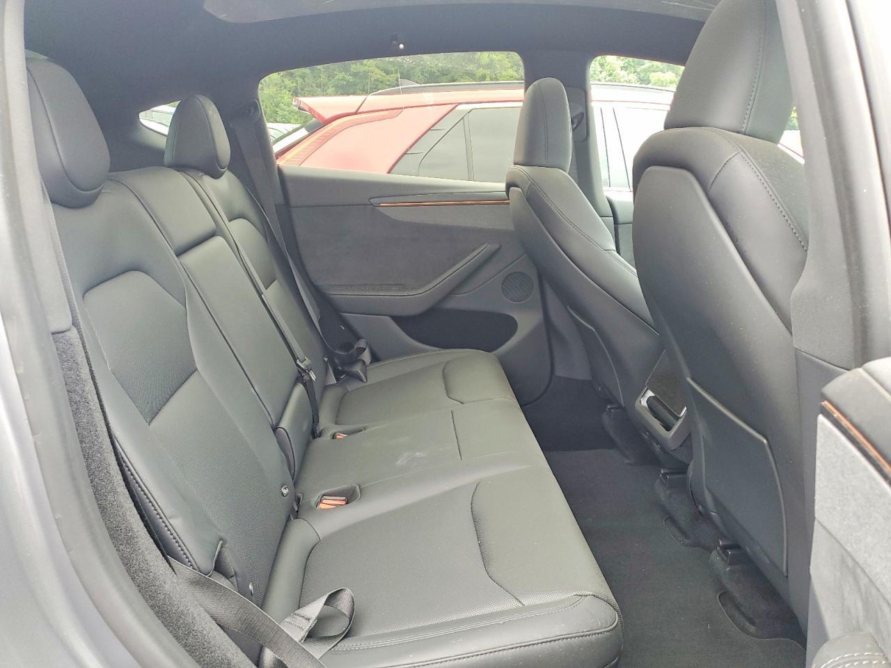 7SAYGDED0TA721829 2026 TESLA MODEL Y photo no. 10