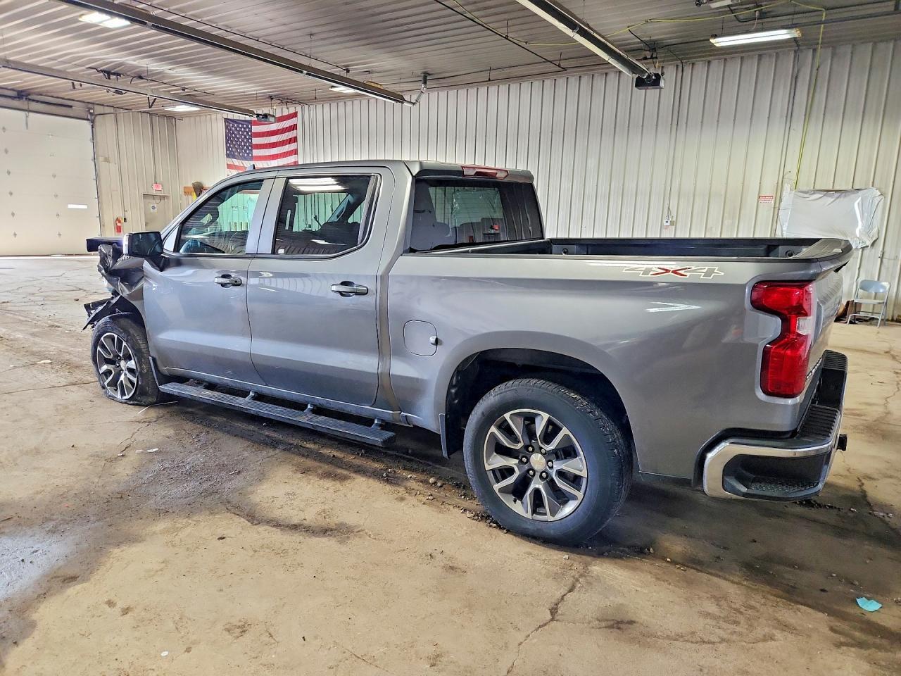 2022 CHEVROLET SILVERADO LTD K1500 LT-L — Фото 2 из 12