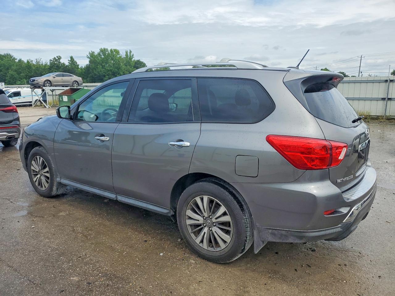 5N1DR2MN3HC643344 2017 NISSAN PATHFINDER photo no. 2