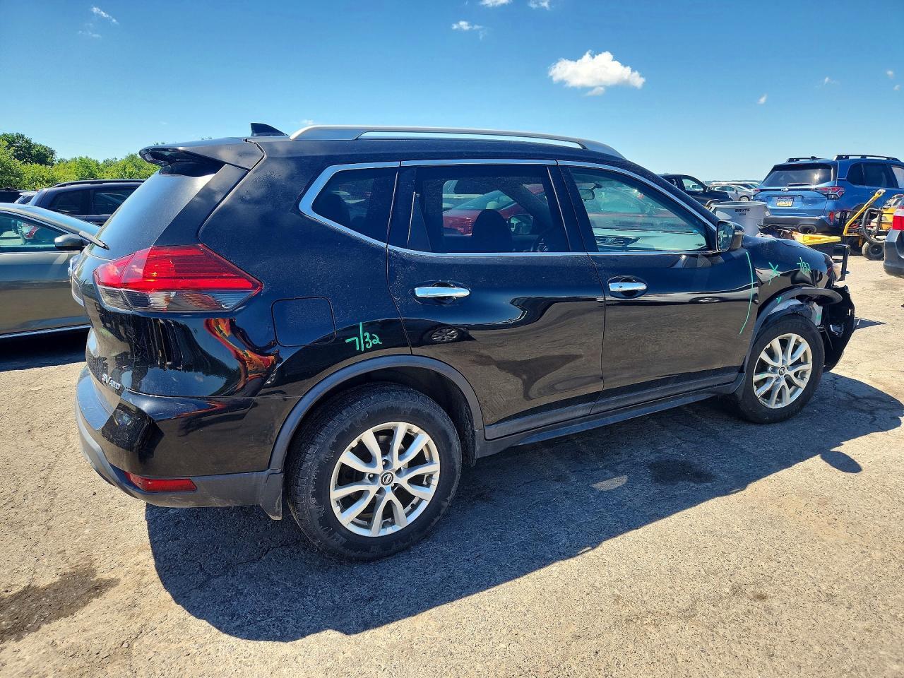 2017 NISSAN ROGUE S — Фото 3 из 12
