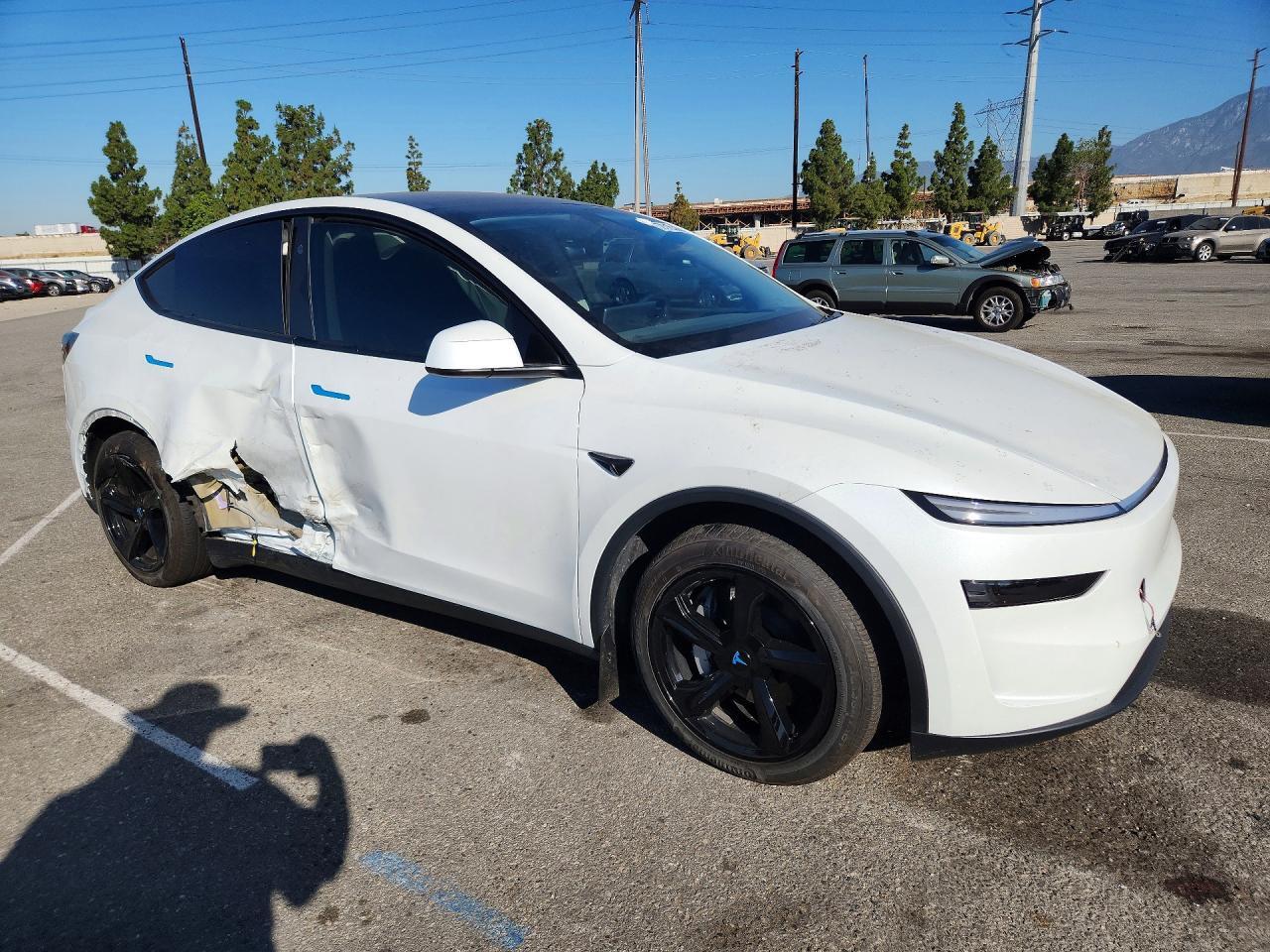 7SAYGDED5TF519314 2026 TESLA MODEL Y photo no. 4