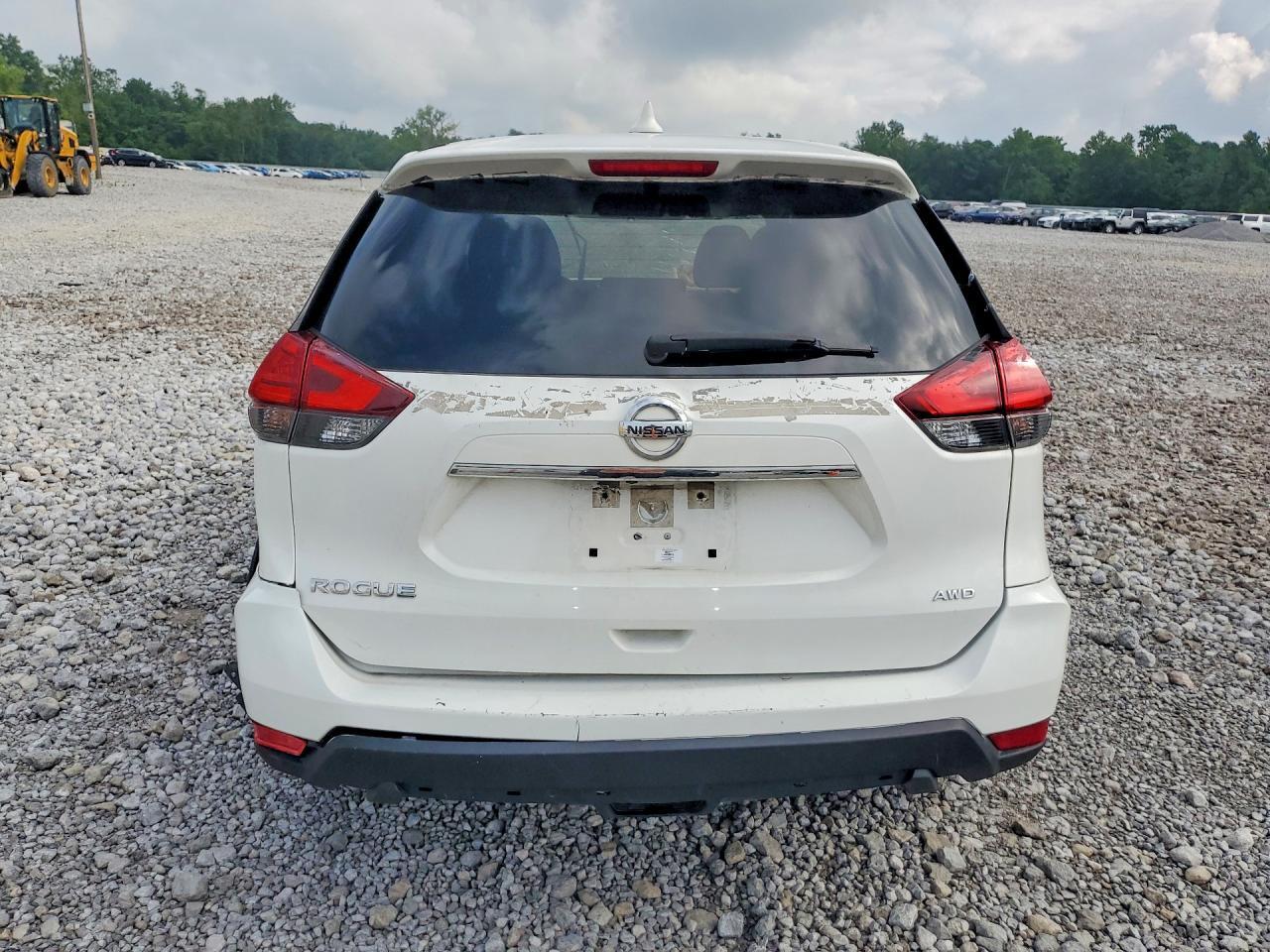 2017 NISSAN ROGUE S — Фото 6 из 14