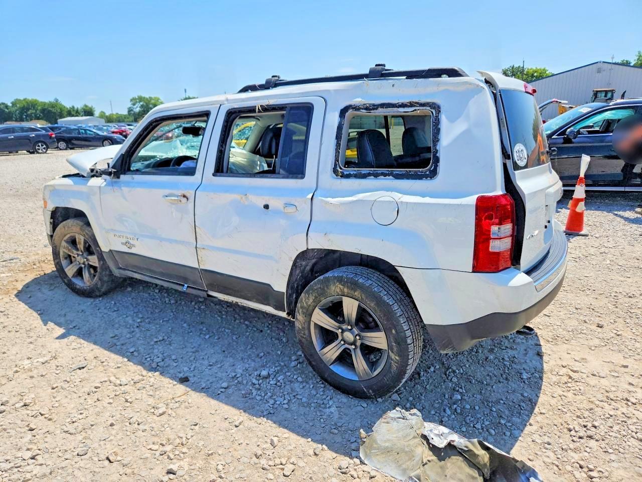 2014 JEEP PATRIOT LATITUDE — Фото 2 из 13