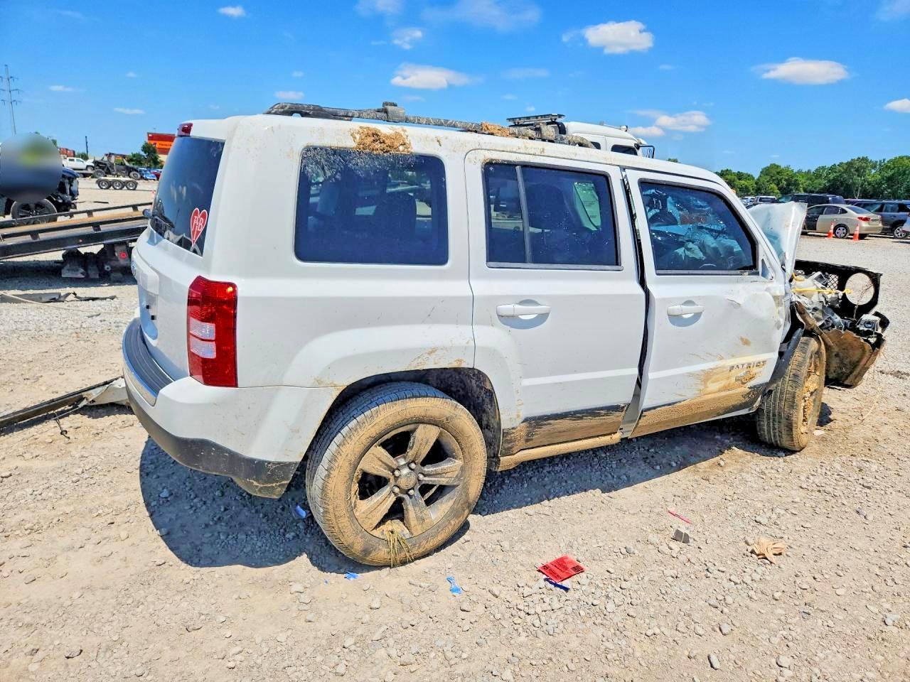 2014 JEEP PATRIOT LATITUDE — Фото 3 из 13
